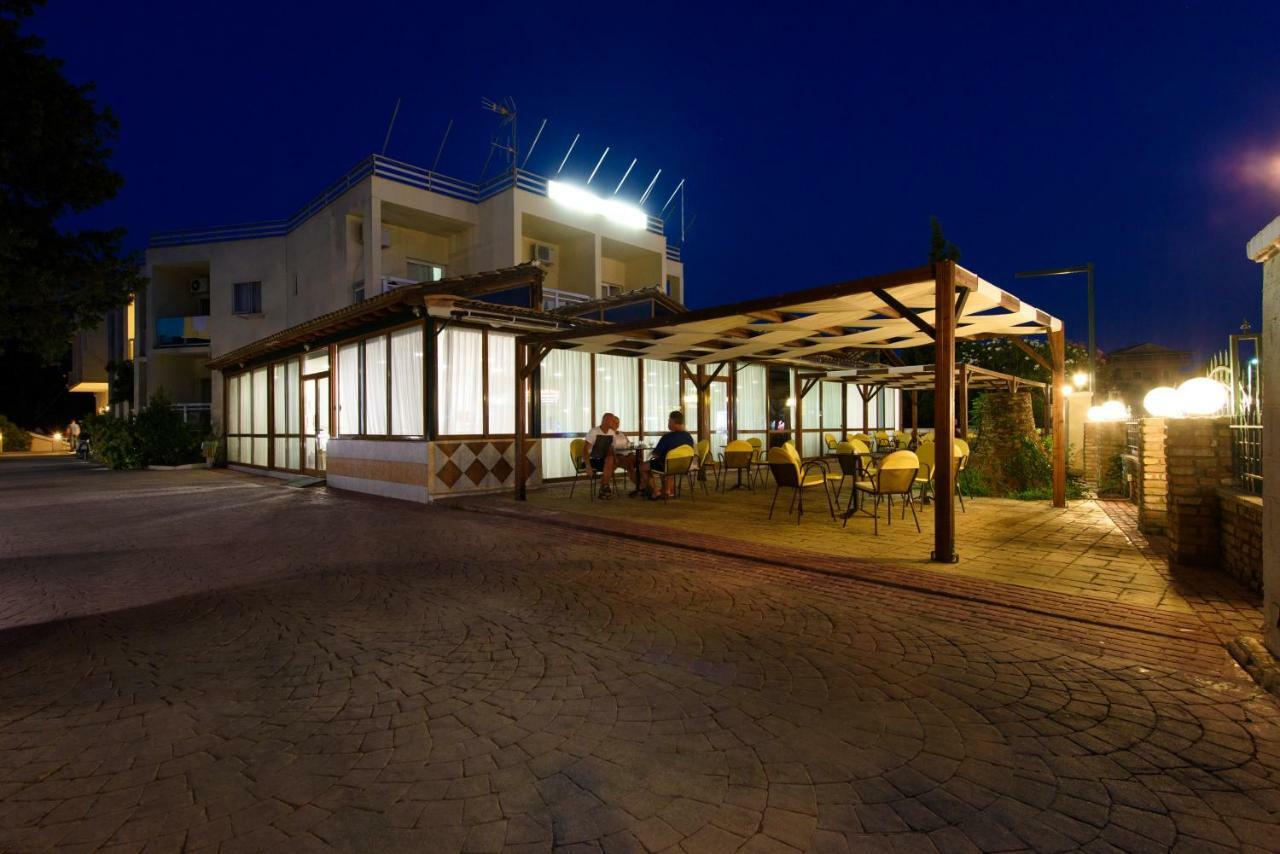 Amalia Hotel - Adults Only Dassia  Ngoại thất bức ảnh